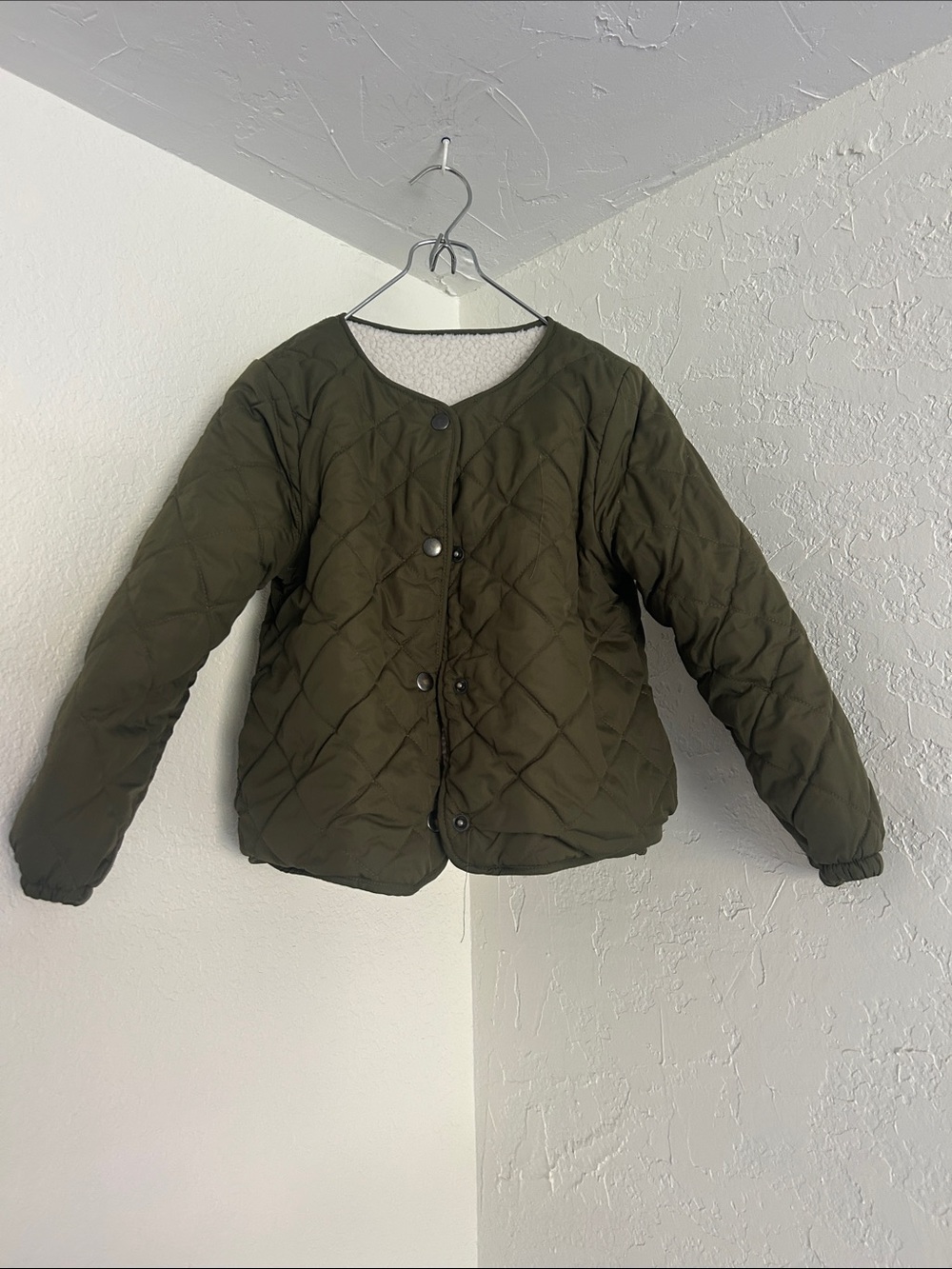 Old Navy Olive Green and Sherpa Reversible Quilted Puffer Jacket - Kids